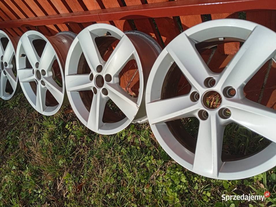 Alufelgi 7jx 16 5x100 et46 oryginał VW audi seat Kałowice