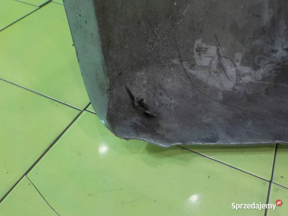 BMW X3 E83 25 B AUT 06r zderzak przod Suków