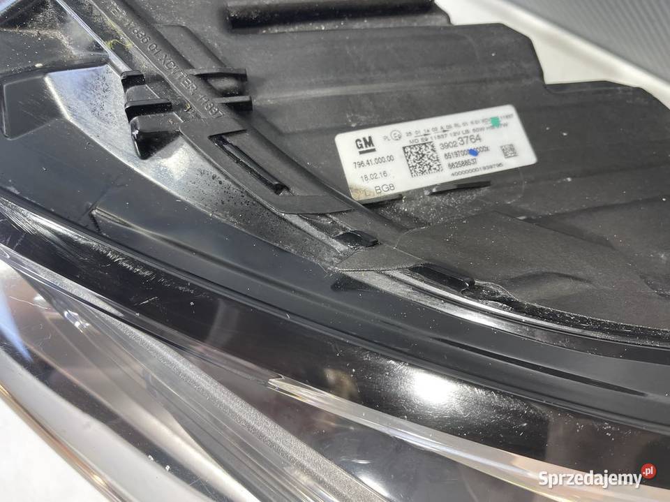 ALFA ROMEO  GIULIETTA PRAWA LAMPA PRZÓD LED osobowe