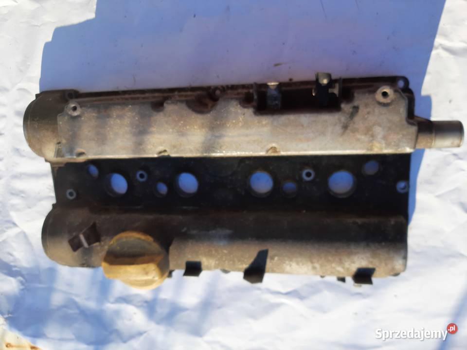 Pokrywa zaworów Opel Vectra Astra Meriva 18 16V osobowe Ksawerów