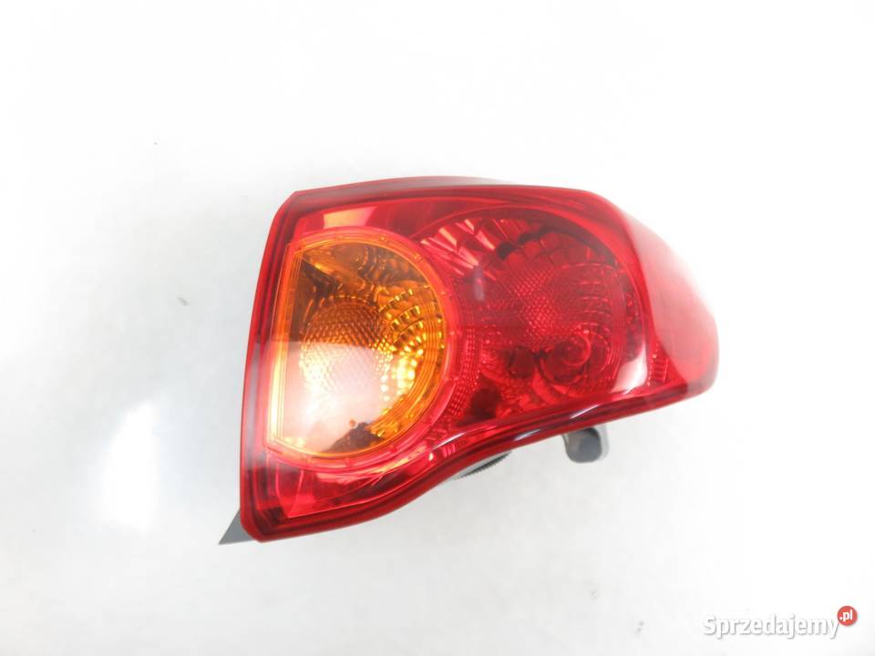 LAMPA PRAWA TYLNA TOYOTA COROLLA E15 SEDAN Lampy tylne