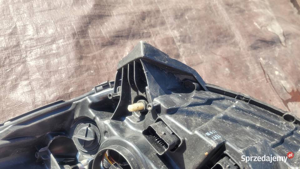 RENAULT CAPTUR I REFLEKTOR PRAWY LAMPA PRAWA osobowe Lampy przednie Ruda Śląska