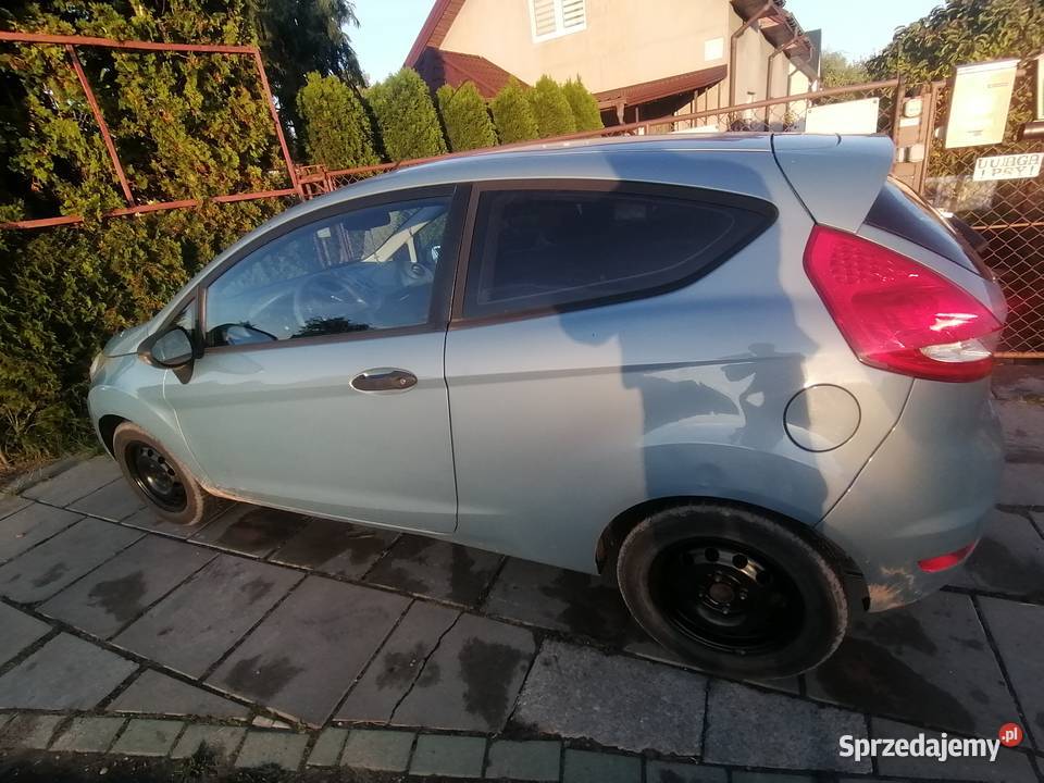 sprzedam Ford Fiesta MK7 14tdci 3Dr2010 140 manualna Piotrków Trybunalski