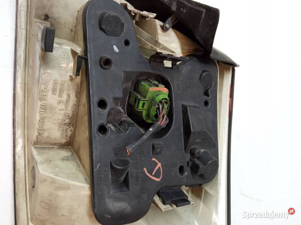LAMPA TYŁ LEWA SEDAN 8E0945095C Audi A4 II sprzedam