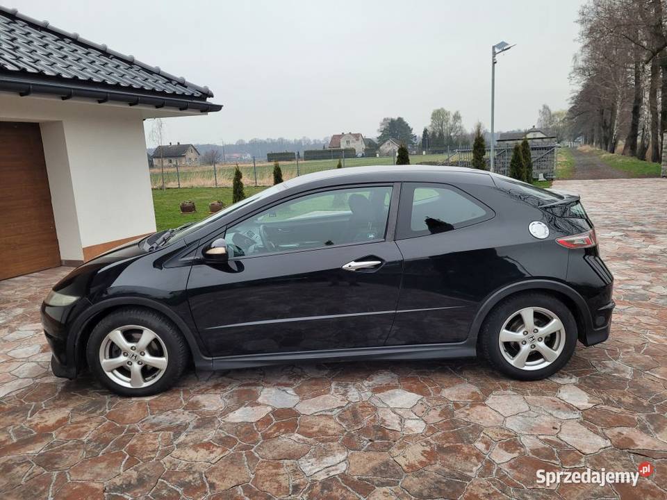 Honda Civic TypeS 14iVTEC 105 2009 Lift Chybie