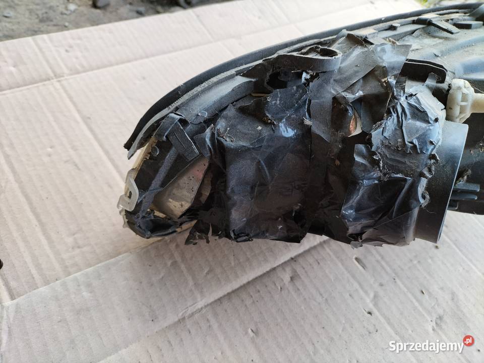 OMEGA B LAMPA PRZÓD PRZEDNIA PRAWA lampy przednie Kamień-Kolonia