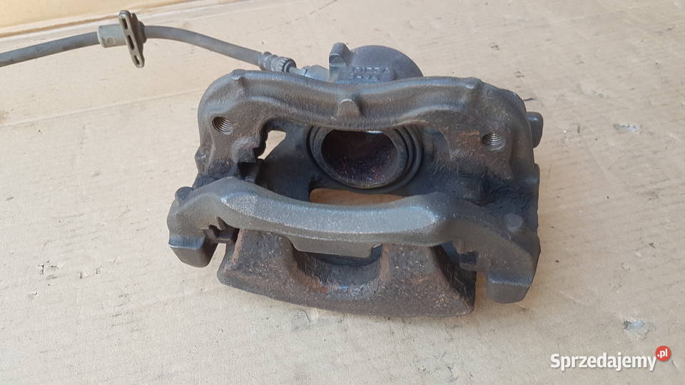 BMW 218d seria 2 F45 Active Tourer zacisk Legnica