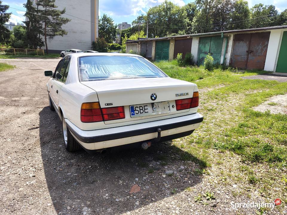 BMW 520 i E34 sedan z sprawną klimatyzacją Rok produkcji 1990 Będzin sprzedam