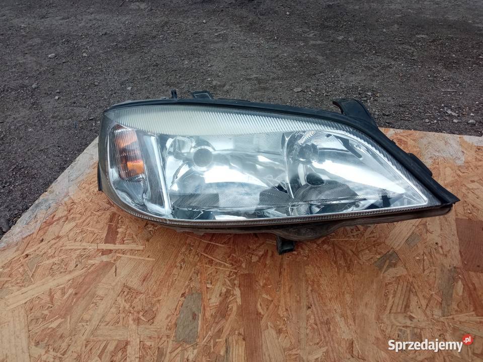 Lampy przednie opel astra G hachback sedan HB osobowe kujawsko-pomorskie Posługowo
