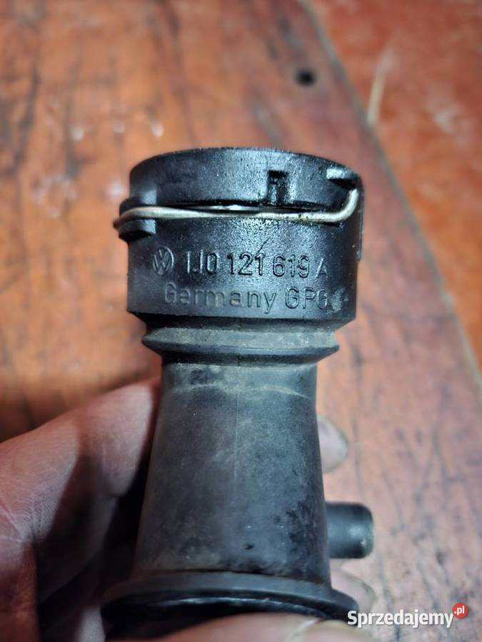 Króciec wody chłodnicy VW Seat Skoda Audi 19 TDI osobowe Przyborów