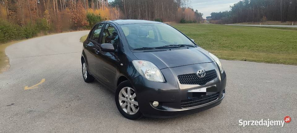 Toyota Yaris 13 benzyna hakczujniki parkowania Lipsko