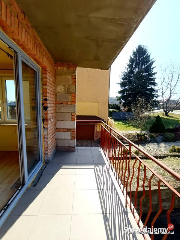 DOM W KROŚNIE ŚWIETNA