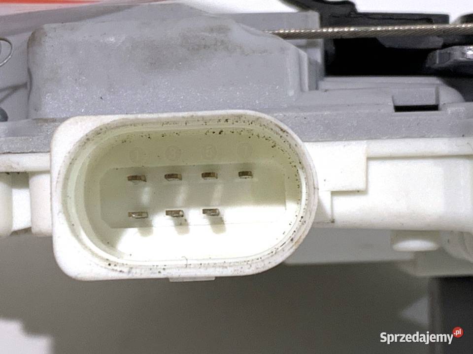 ZAMEK DRZWI PRAWY TYŁ SEAT LEON II Hatchback