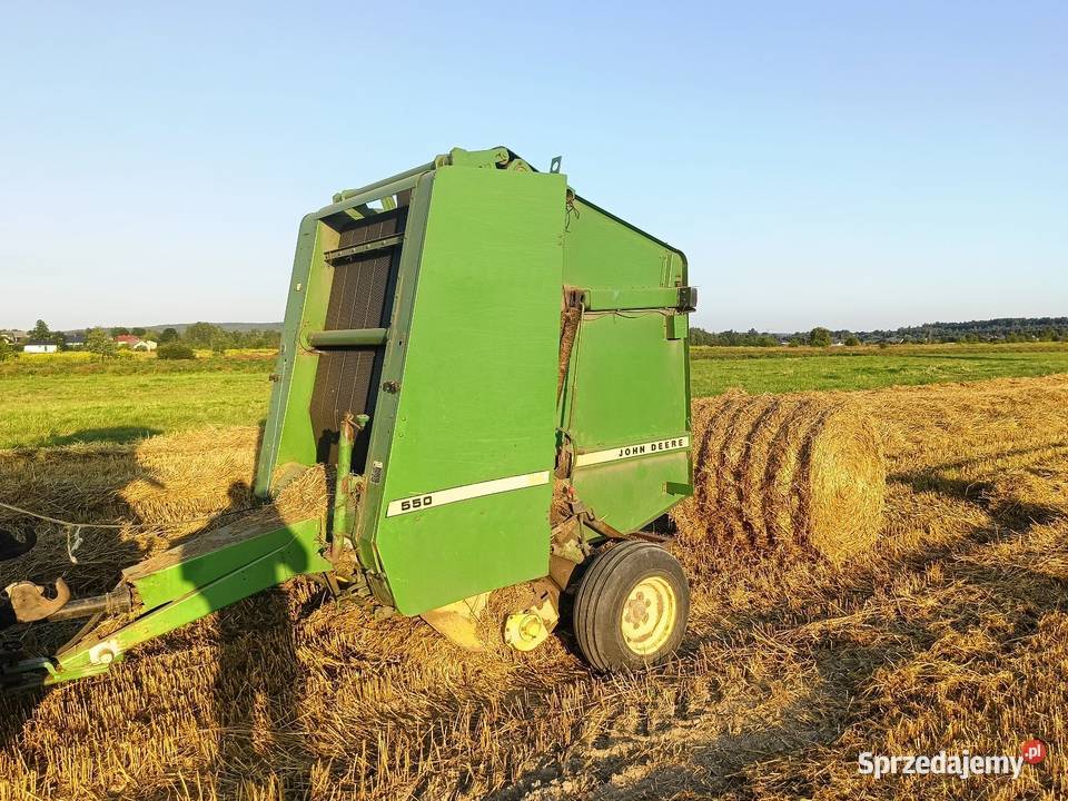 Prasa rolująca John Deere 550 Rolujące (belujące) Daleszyce