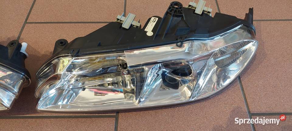 Komplet nowych reflektorów do Peugeot 406 coupe śląskie Kalety