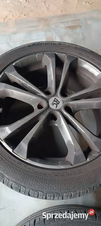Sprzedam felgi aluminiowe Średnica 17" Golice
