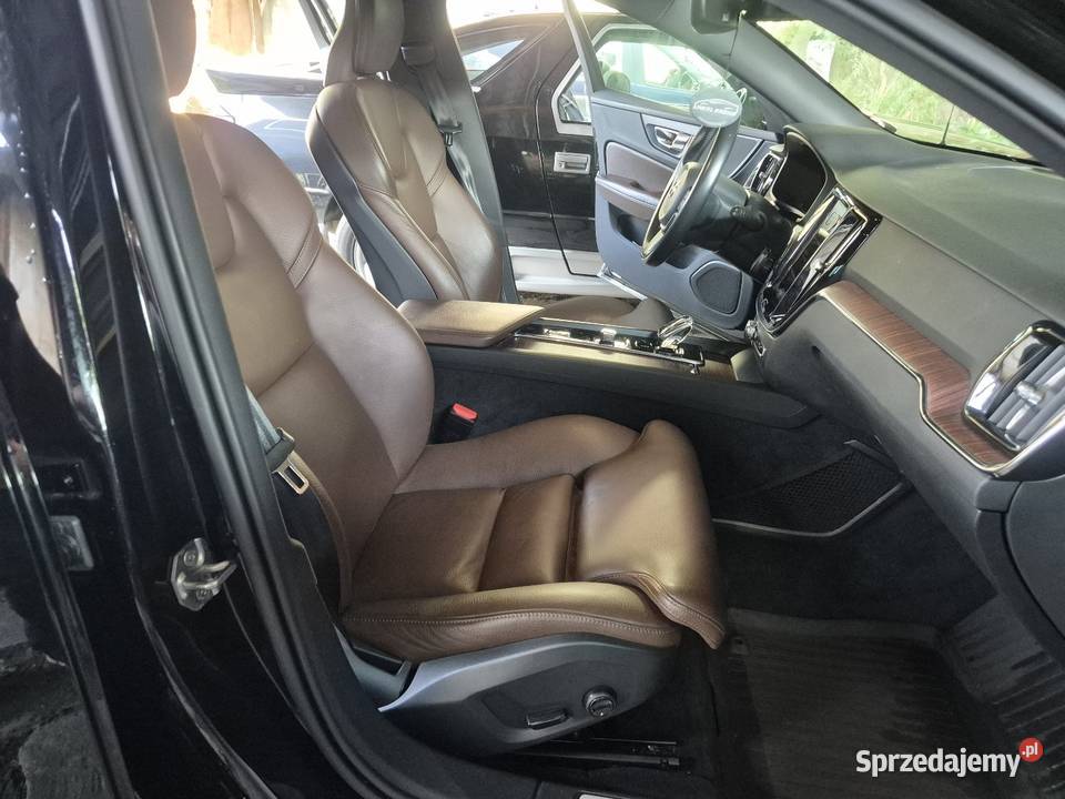 Volvo V60 B3 20 benzyna Mild hybrid automat w benzyna V60