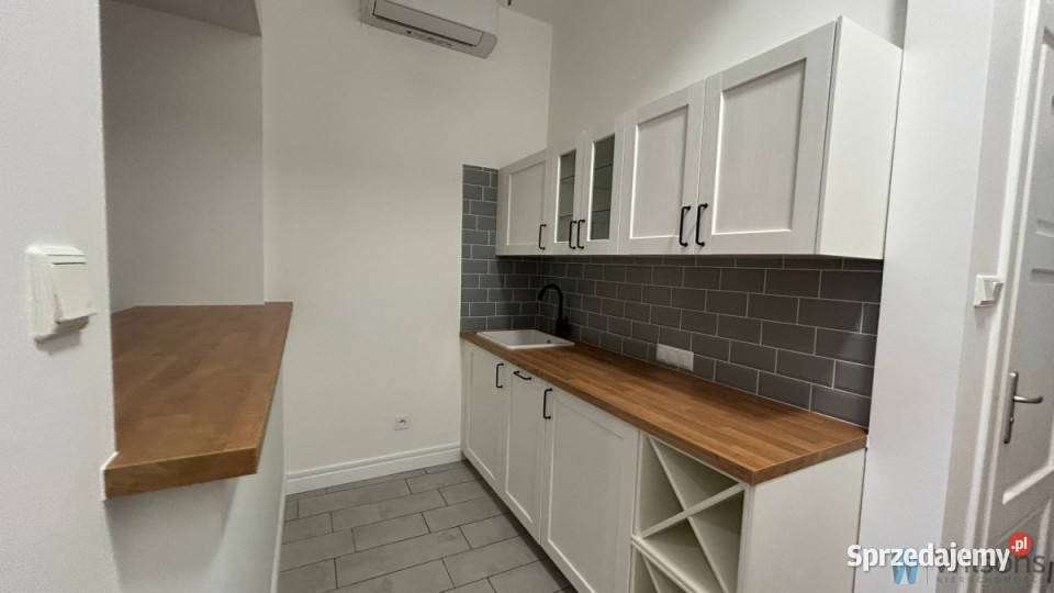 Lokal 110m2 Warszawa handlowo-usługowy