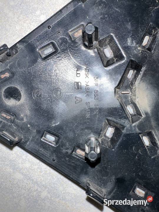 Znaczek Seat Cupra Formentor 5FF853679 Wieluń sprzedam