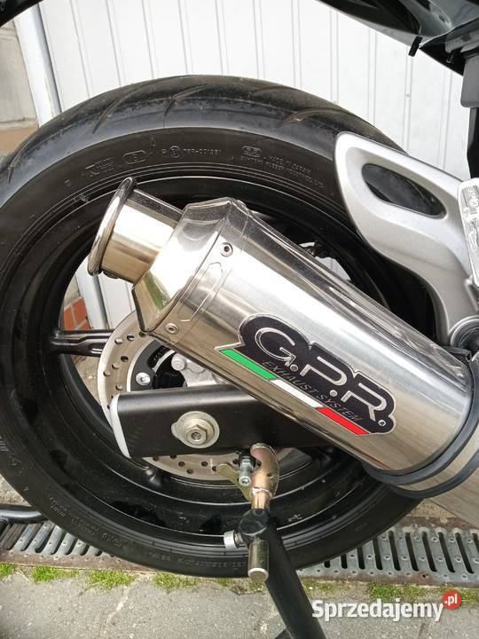 Suzuki SFV 650 gladius 2016 wersja bez ABS Rok produkcji 2016 Poznań