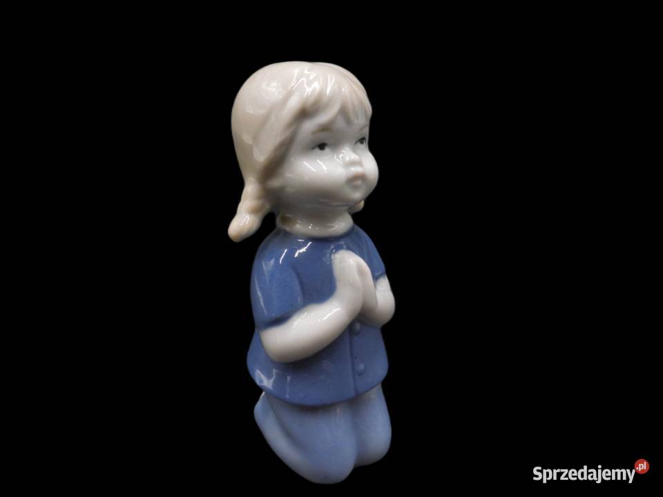 Figurka klęczącej dziewczynki GDR Raszków