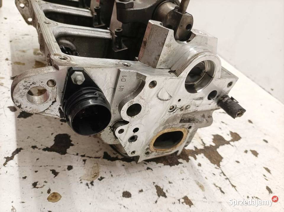 GŁOWICA KOMPLETNA 038103373R 19 TDI VW osobowe świętokrzyskie