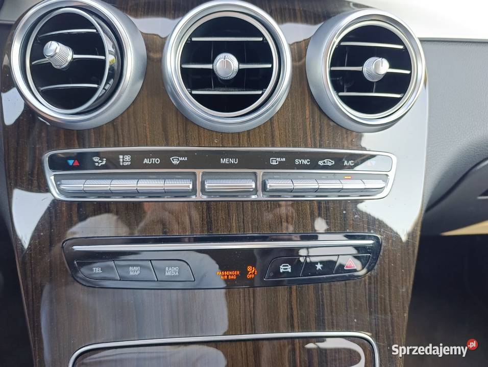 GLC 200 4Matic Saloin Polska Bezwypadkowy pakiet 79000km Warszawa