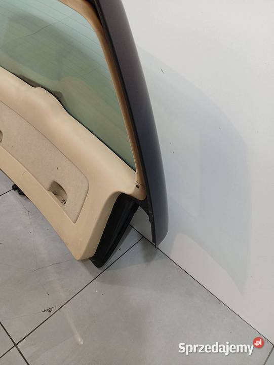 KLAPA TYŁ KOMBI LIFT FL CZARNA VW Volkswagen
