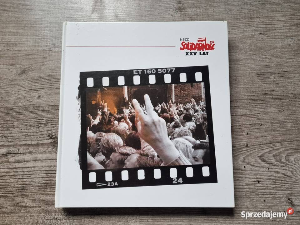 Solidarność kamizelka Album NSZZ Solidarność XXV Antyki, Sztuka, Kolekcje sprzedam