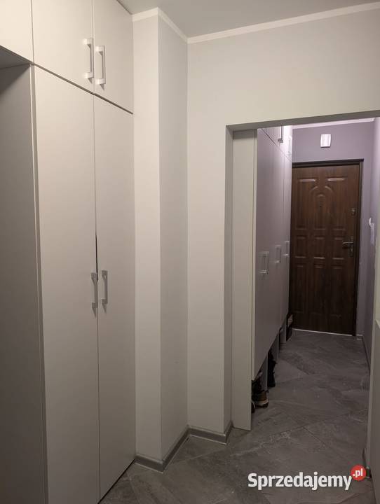 3pokojowe mieszkanie Osiedle Uroczysko parter Rok budowy 1980