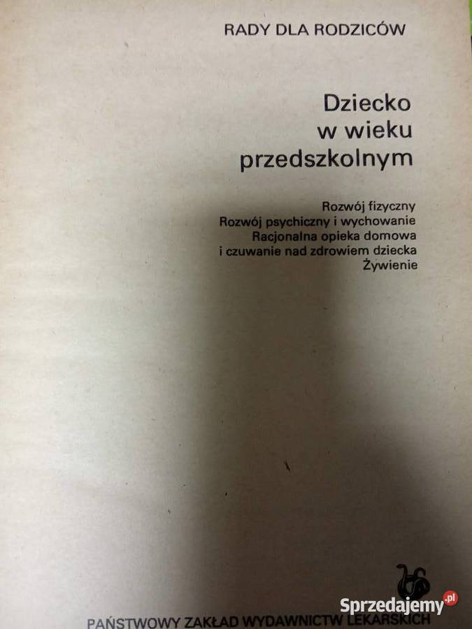 Dziecko w wieku przedszkolnym kolekcjonerskie