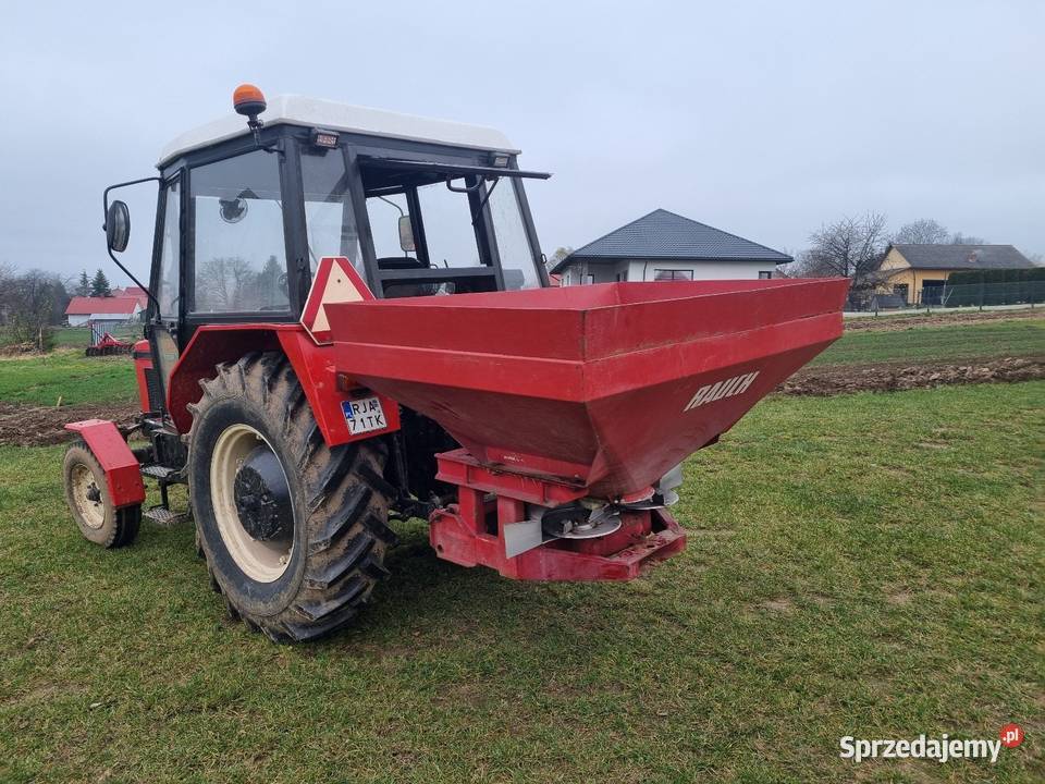 Rozsiewacz nawozu RAUCH ZSB 900 Jarosław