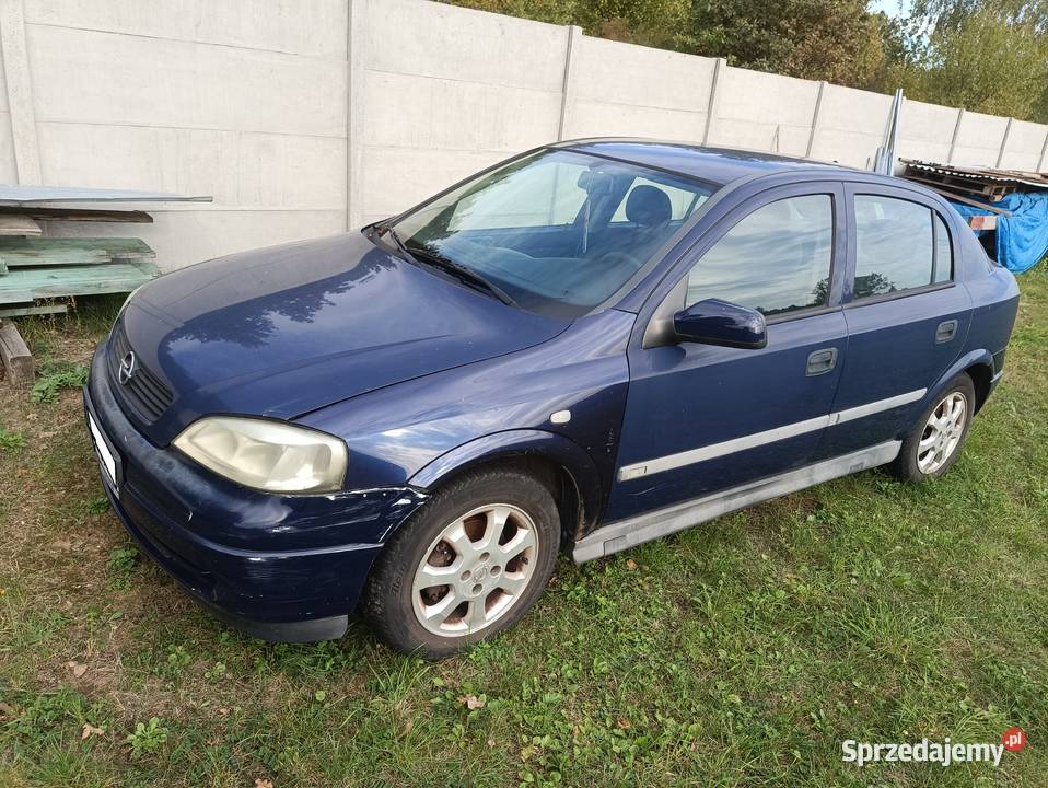 Astra II opłacona ze swieżym przeglądem Piekoszów