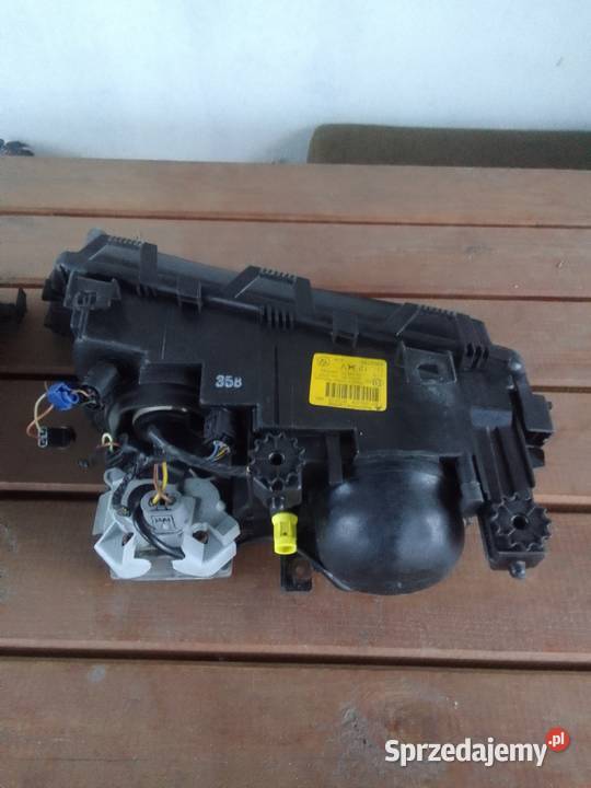BMW E46 sedan kombi lampy przednie lift Xenon Obrzycko sprzedam