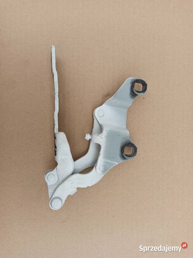 BMW 1 E81 E82 E87 E88 ZAWIAS MASKI PRAWY 7060560 osobowe Trzciel