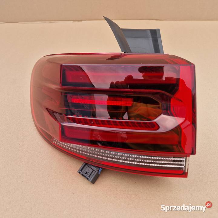 CITROEN C5 AIRCROSS LIFT LAMPA TYŁ LEWA 82330101 osobowe Bieleń