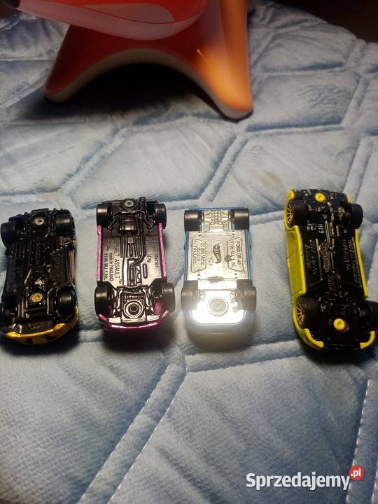 Sprzedam tanio stare samochodziki miniaturki Kielce sprzedam