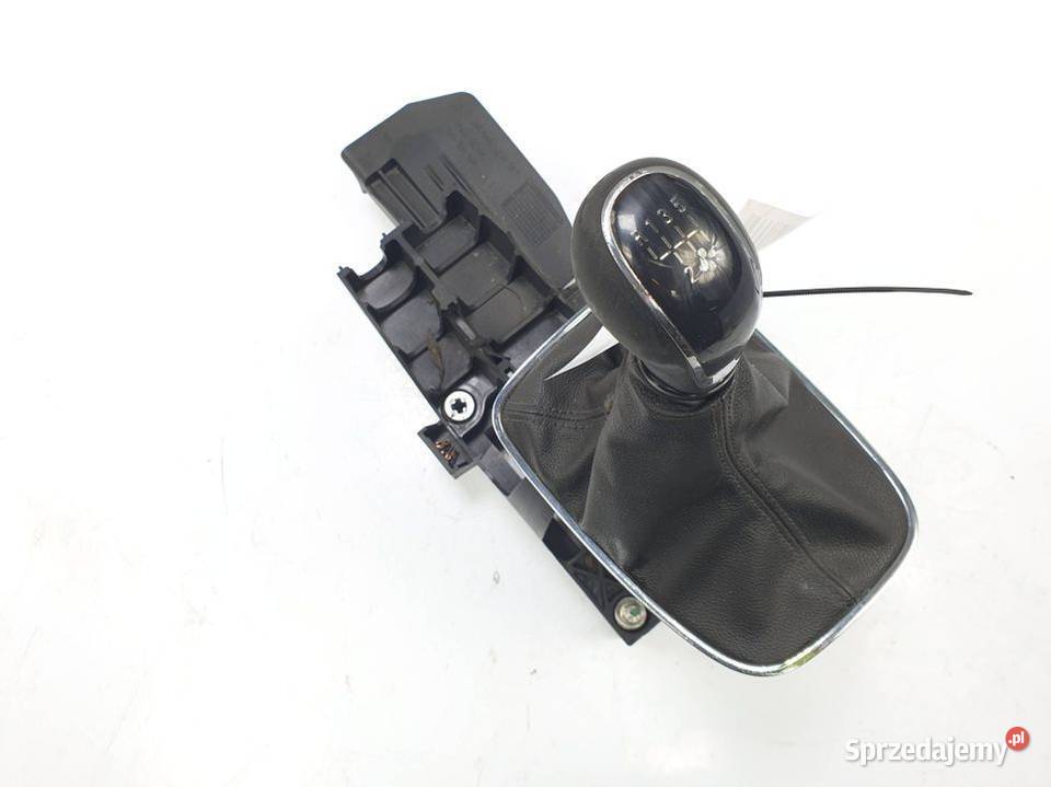 DŹWIGNIA ZMIANY BIEGÓW OPEL INSIGNIA A 13261545 Lipno