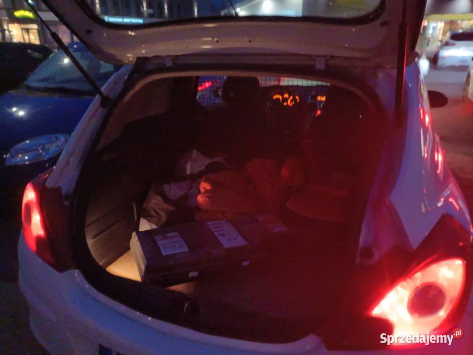 Opel Corsa 12 benzyna 2007r van Corsa Poznań