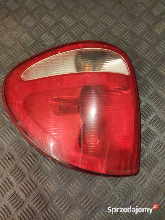 Lampa tyl voyager 04857601 osobowe Szczecin sprzedam