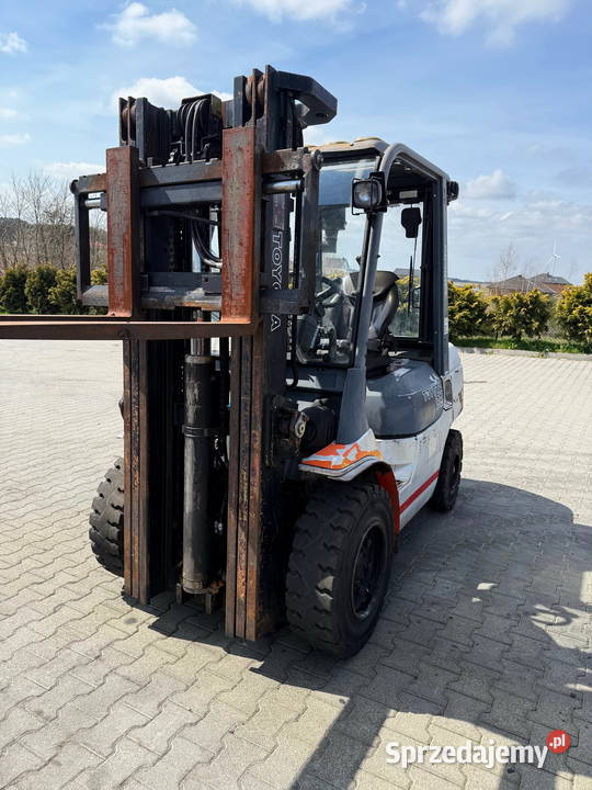 wózek widłowy TOYOTA 7FDF35 3500 diesel TRIPLEX Działoszyn sprzedam