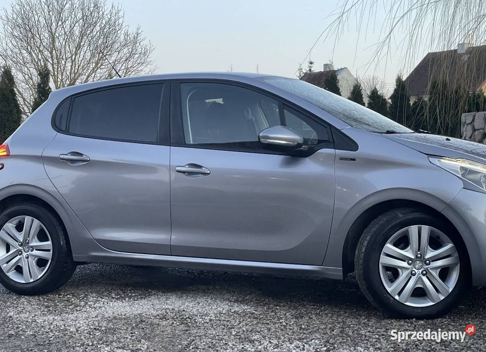 Peugeot 208 srebrny Sucholaski sprzedam