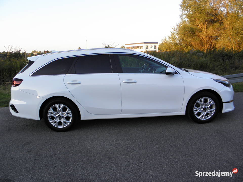 Kia Ceed 15 TGDI 160 NAVI kamera Tempomat FULL ASR (kontrola trakcji) Niepołomice