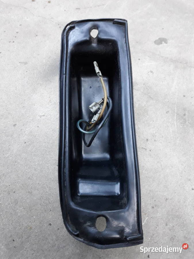 obudowa kierunkowskazu lewa przód Fiat125p 6874r Leszno