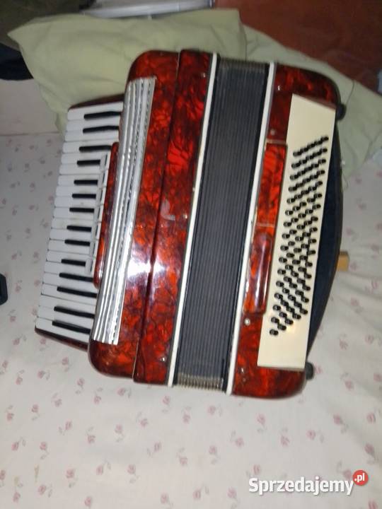 Akordeon muza victoria czerwony 80 basów okazja Instrumenty klawiszowe i MIDI lubelskie Chełm sprzedam