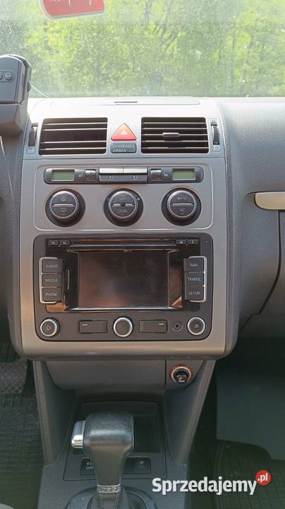 Volkswagen Touran 20 TDI 170 DSG 2010r autoalarm Gromadka sprzedam