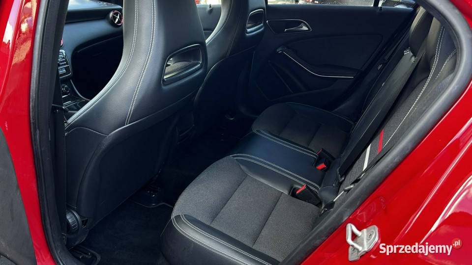 Mercedes A 200 2015 Benzyna Czerwony Kubełkowe Gdynia