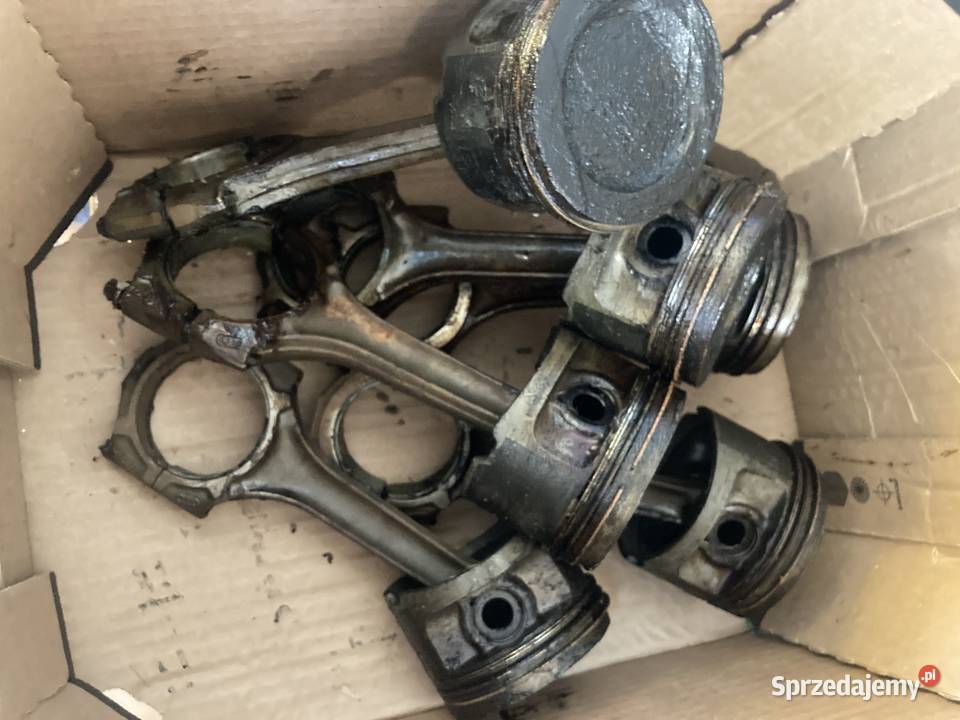 AUDI 80 A4 B5 A6 C4 26 V6 TŁOK KORBOWÓD Rakoniewice