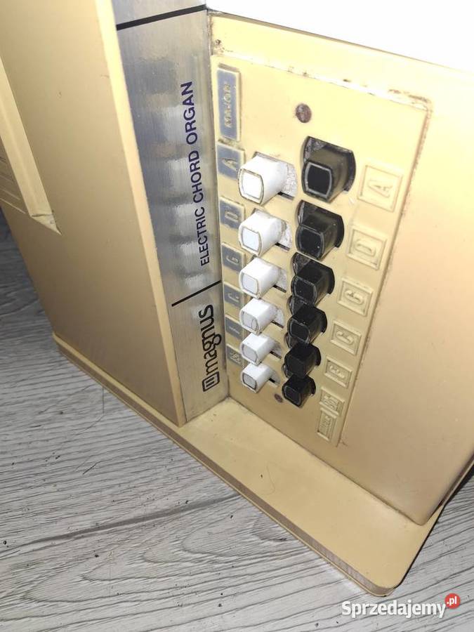 Sprzedam organy Magnus lata 6070