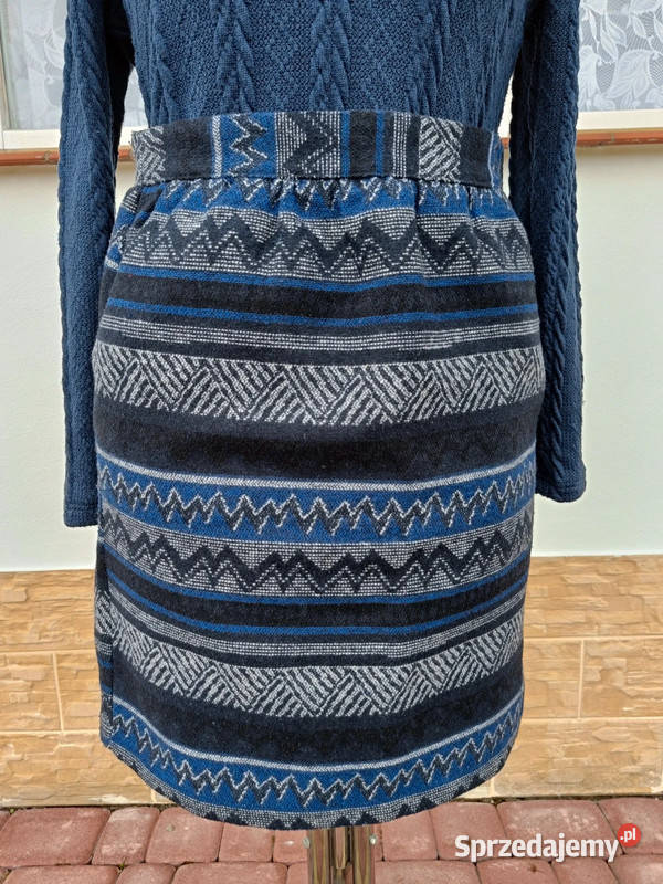 Dzianinowe spódnica we wzór na zameczku r S 36 Dąbrowica